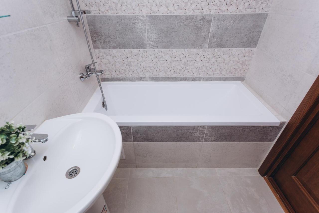 Appartamento Apart-Smart On Kharkovskaya Near Lavina 1 Floor Sumy Esterno foto